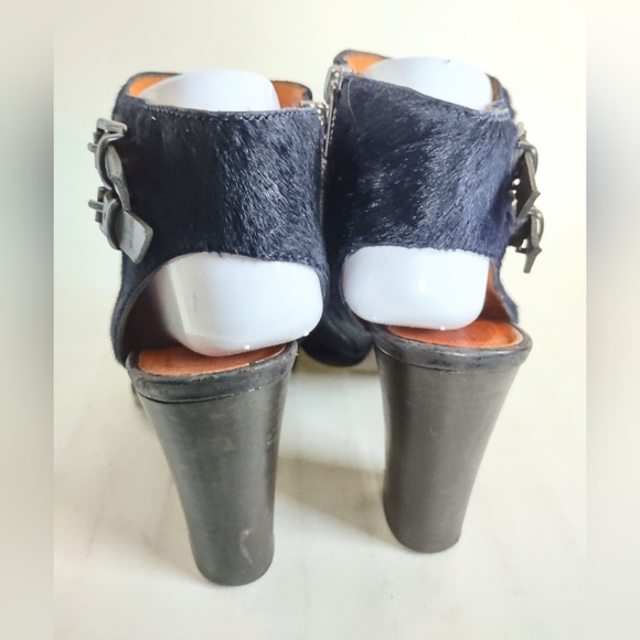 Madewell Sz 7 Ankle Bootie Boot Navy Blue Calf Hair Stacked Block 3.5" Heel - Picture 8 of 12